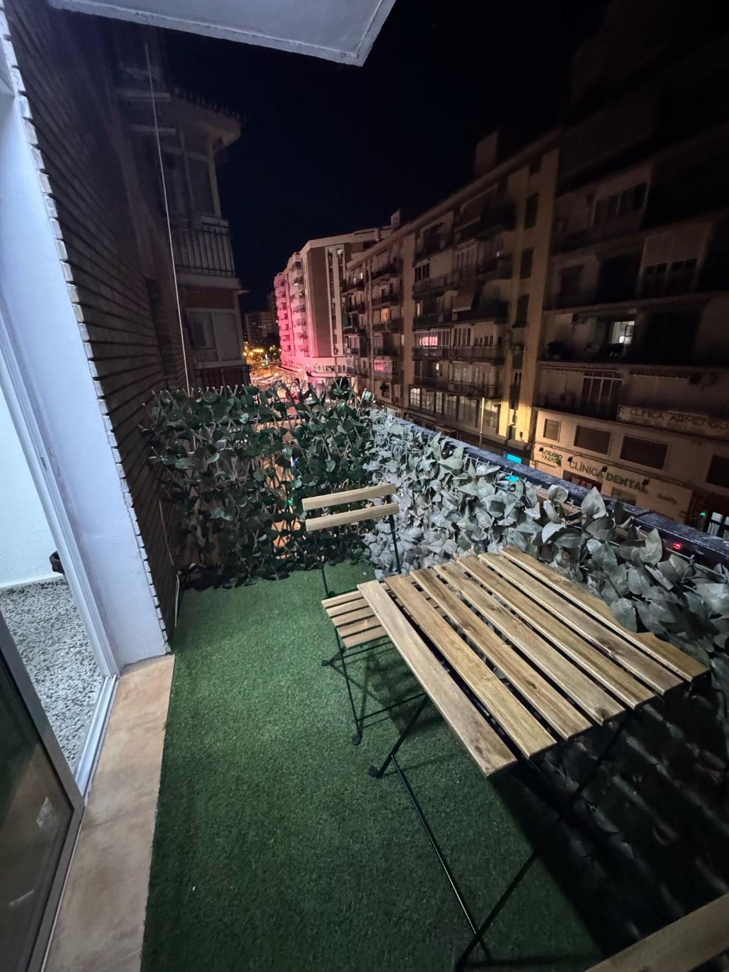 Apartamento De Habitaciones Privadas En El Centro De Малага Экстерьер фото